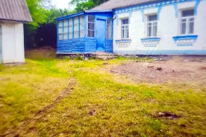 дом по адресу Молодіжна, 1