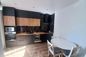 квартира за адресою Івана Величковського вул., 30