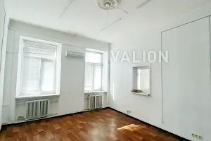 комерційна за адресою Дегтярівська вул., 3-А