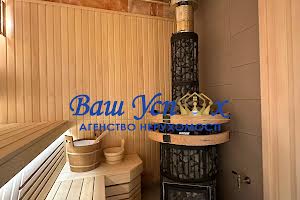 будинок за адресою смт. Козин, Берегова вул., 44