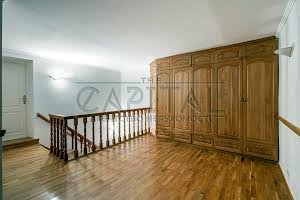 комерційна за адресою Жилянська вул., 5
