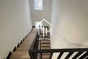 комерційна за адресою Івана Франка вул., 26