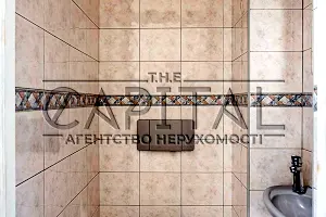 комерційна за адресою Лютеранська вул., 12