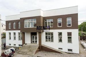 комерційна за адресою Парковая