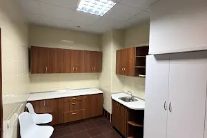 комерційна за адресою Кловський узвіз, 7