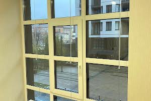 комерційна за адресою Кирилівська вул. (Фрунзе), 37-А