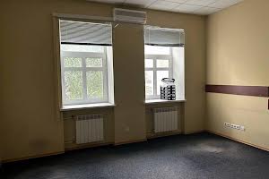 комерційна за адресою Саксаганського вул., 106Б
