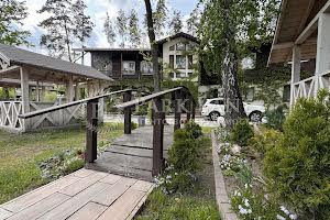 комерційна за адресою Звенигородська вул., 177
