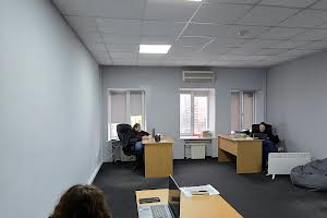 комерційна за адресою Лариси Руденко вул., 6-А