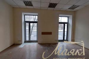 комерційна за адресою Лаврська вул. (Січневого Повстання), 16-В