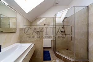 будинок за адресою с. Крюківщина, лугова