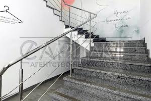 коммерческая по адресу Антоновича ул., 131