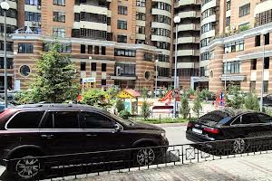 комерційна за адресою Лесі Українки бульв., 7-Б