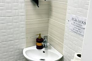 комерційна за адресою Миколи Бажана просп., 14