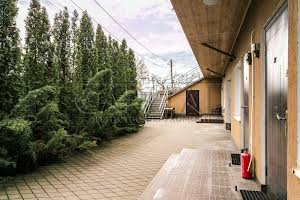 комерційна за адресою Португальська вул., 4-А