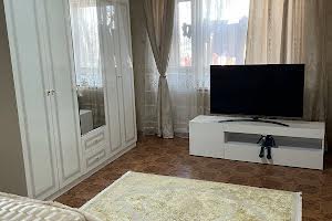 квартира за адресою 12-та Поздовжня вул.