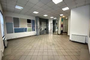 коммерческая по адресу Вышгородская ул., 45/2