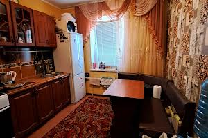 квартира за адресою вул. Лазурна, 42