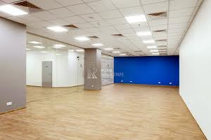 комерційна за адресою Жилянська вул., 75