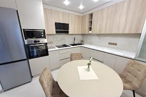 квартира по адресу Академика Сахарова ул., 10