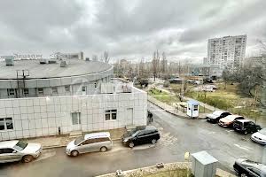 коммерческая по адресу Днепровская набережная ул., 1-А