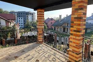 будинок за адресою Володимира Великого вул.