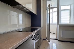 квартира за адресою Миколи Бажана просп., 8-Б