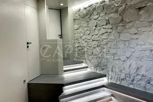 комерційна за адресою Круглоуніверситетська вул., 18/2