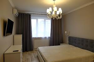 квартира за адресою Воскресенська вул., 18