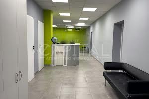комерційна за адресою Лаврська вул. (Січневого Повстання), 16