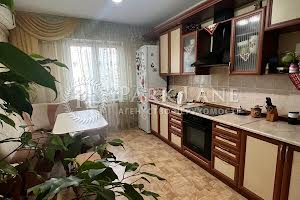 квартира за адресою Урлівська вул., 19
