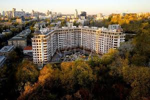 комерційна за адресою Михайла Бойчука вул. (Кіквідзе), 17
