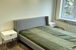 квартира за адресою Космічна вул., 5