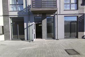 комерційна за адресою Міклоша Берчені вул., 86