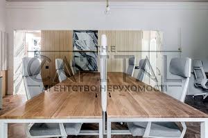 комерційна за адресою Івана Мазепи вул. (Січневого Повстання), 3