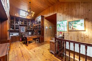 комерційна за адресою Звенигородська вул., 23
