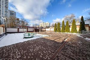 комерційна за адресою Польова вул., 33