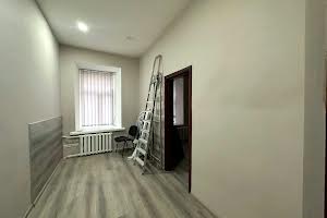 комерційна за адресою Михайлівська пл., 1