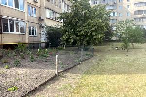 коммерческая по адресу Ревуцкого ул., 34-А