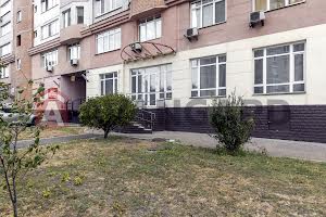 комерційна за адресою Миколи Амосова вул., 4