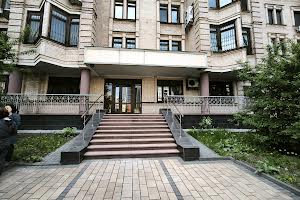комерційна за адресою Кудрявська вул., 13-19