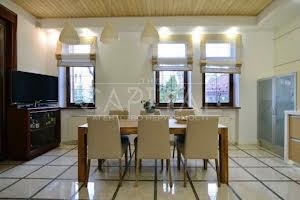 будинок за адресою Курортна вул., 9