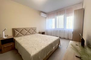 квартира за адресою Перлинна вул., 8