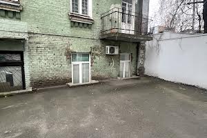 комерційна за адресою Студентська вул., 11