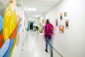 комерційна за адресою Спортивна пл., 1