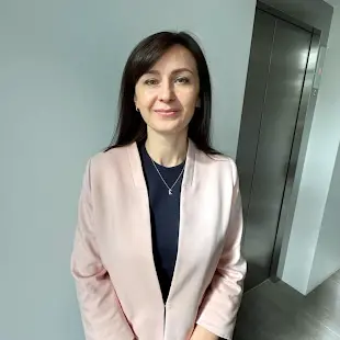 Олійник Олена
