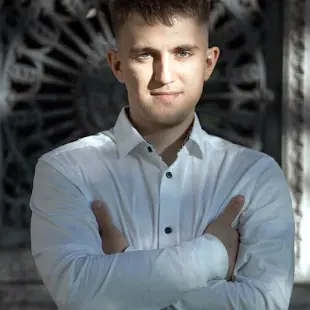 Южаков Роман