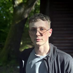 Івахнюк Назар