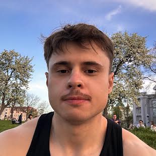 Михайло