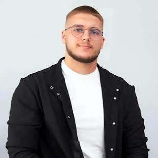 Яцковий Денис